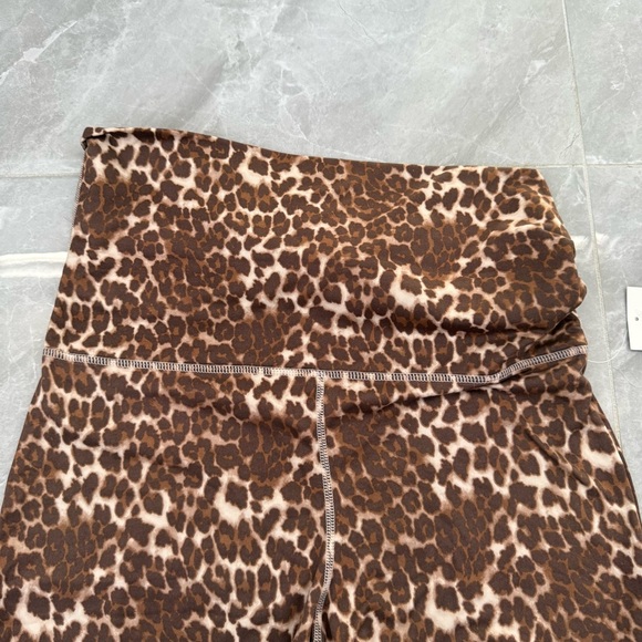 Women’s No Comment Plus Fleece Flare Leggings Foldover Waistband Leopard Size 1X - Picture 3 of 16